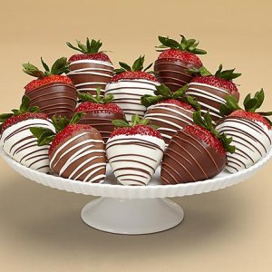 画像1: Full Dozen Gourmet Dipped Swizzled Strawberries