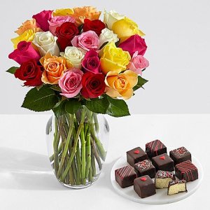 画像1: Two Dozen Valentine's Roses with 9 Valentine's Cheesecake Bites