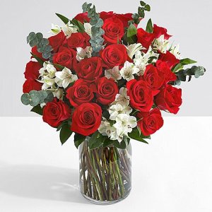 画像2: Ultimate Two Dozen Red Roses with 6 Fancy Strawberries