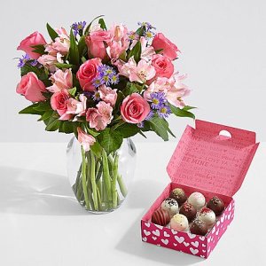 画像1: Pink Romance with 9 Valentine's Cake Truffles