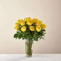 Long Stem Yellow Rose Bouquet(DELUXE 18 Yellow Roses)