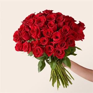 画像2: Fifty Long Stem Red Roses with Vase