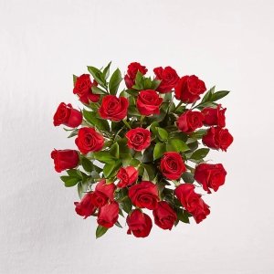 画像3: Red Rose Bouquet (24 Red Roses with Glass Vase)