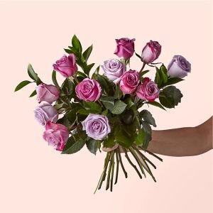 画像1: Hearts on Your Sleeve Bouquet(12 Lavender Roses No Vase)