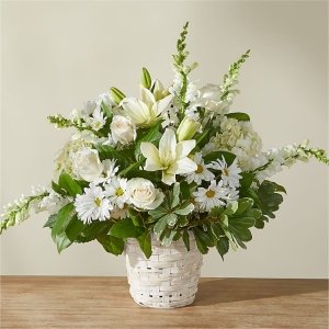 画像1: Ivory Elegance Floral Basket (Deluxe )