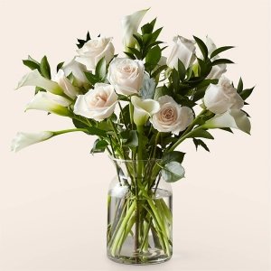 画像1:  Vision in Ivory Rose and Calla Lily Bouquet(Deluxe )