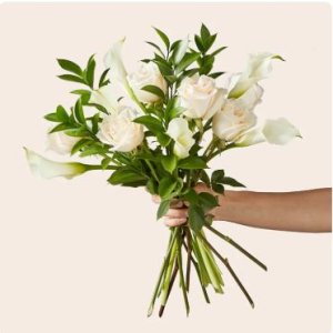 画像2:  Vision in Ivory Rose and Calla Lily Bouquet(Deluxe) 花瓶付き