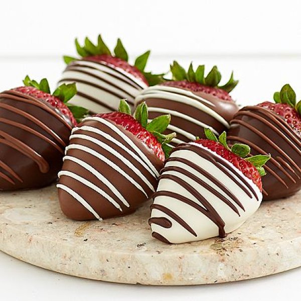 画像2: 9 Birthday Cheesecake Bites & Half Dozen Swizzled Strawberries (2)