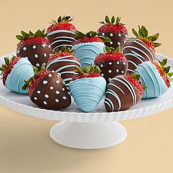 画像1: Full Dozen It's a Boy Strawberries (1)