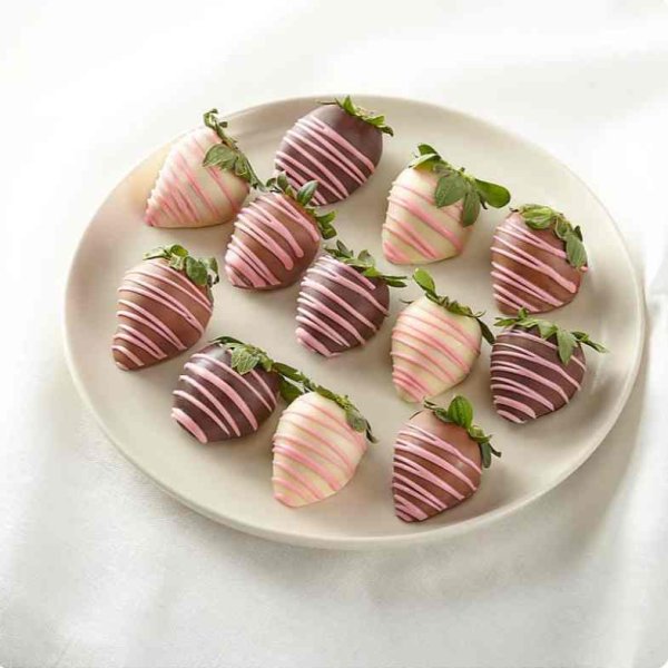 画像2: One Dozen Pink Chocolate Covered Strawberries (2)